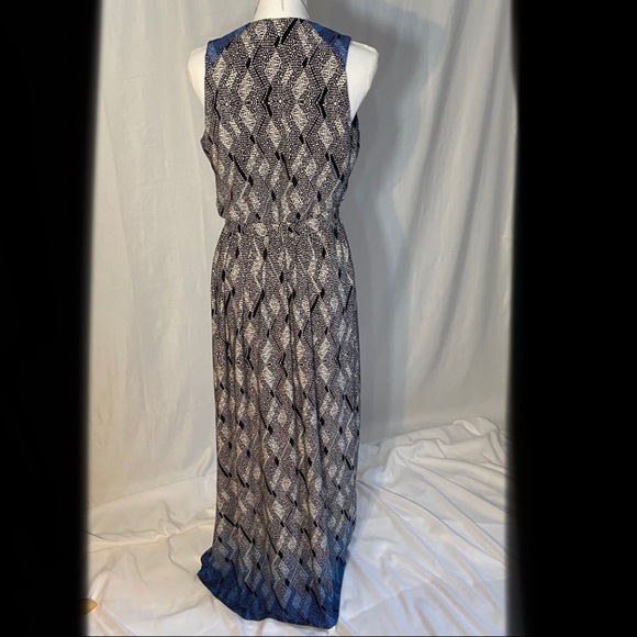A Liz Claiborne stunning dress - Picture 7 of 9